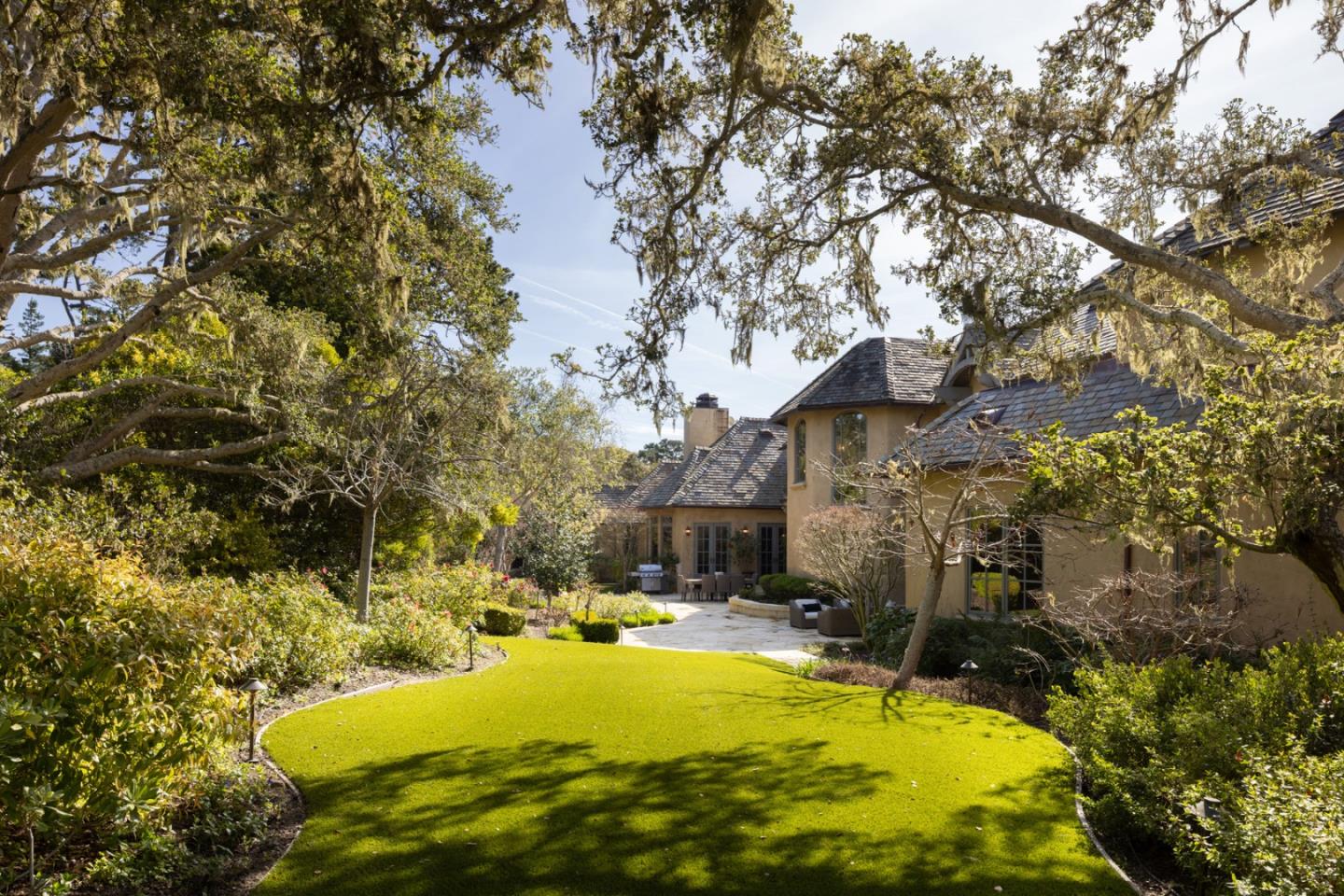 Detail Gallery Image 21 of 23 For 3957 Ronda Rd, Pebble Beach,  CA 93953 - 5 Beds | 3/1 Baths