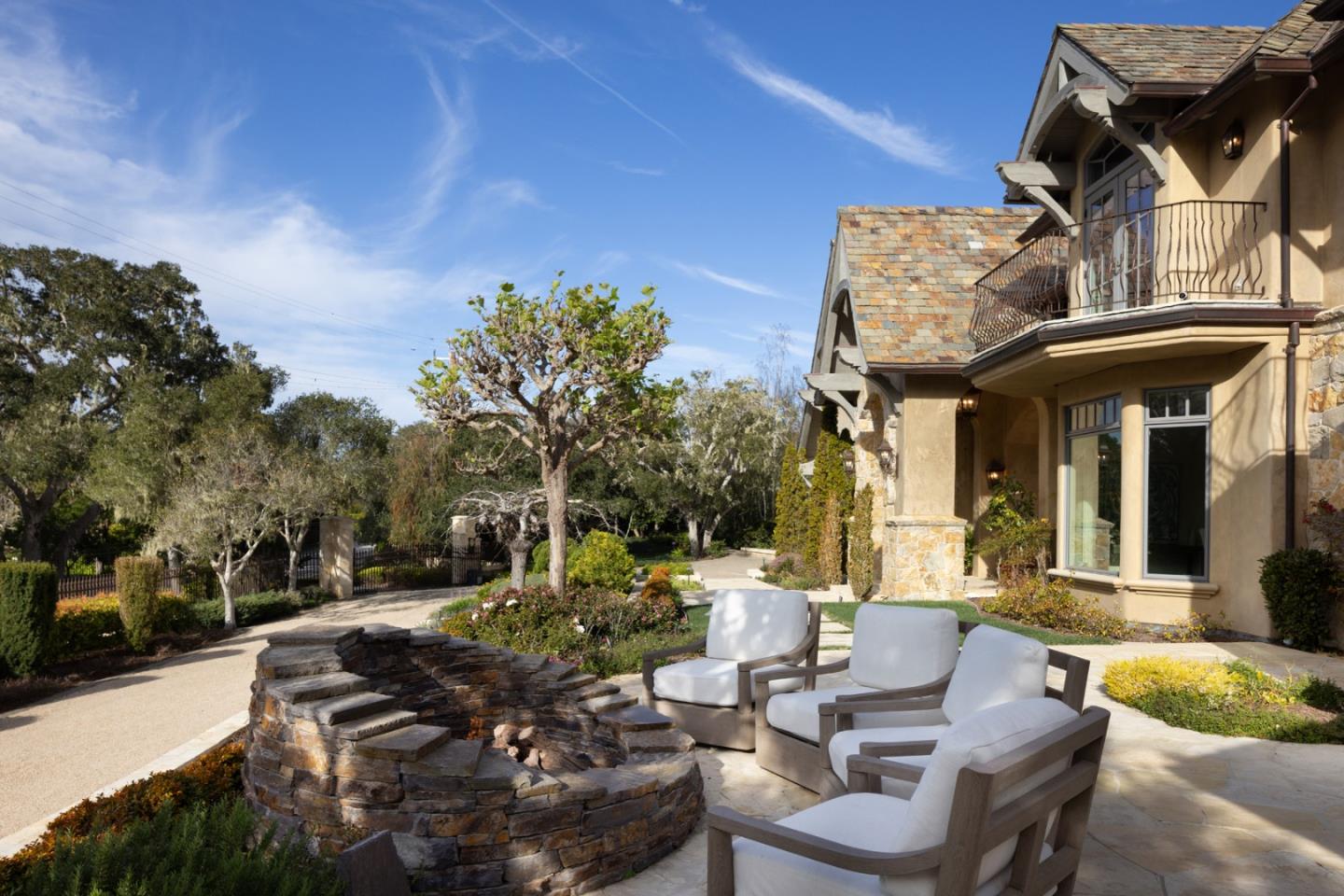 Detail Gallery Image 22 of 23 For 3957 Ronda Rd, Pebble Beach,  CA 93953 - 5 Beds | 3/1 Baths