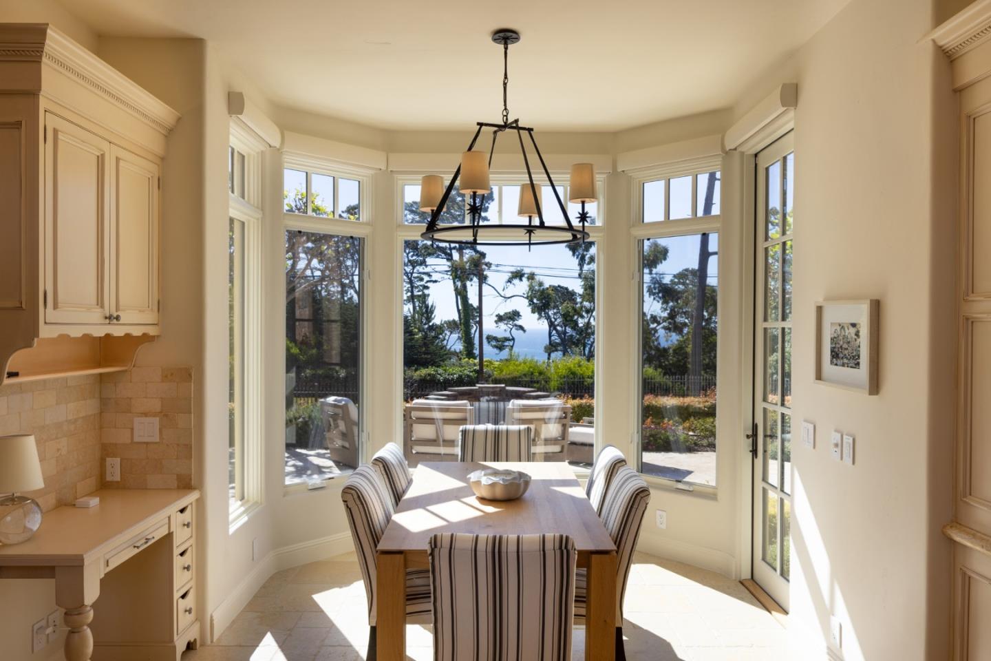 Detail Gallery Image 8 of 23 For 3957 Ronda Rd, Pebble Beach,  CA 93953 - 5 Beds | 3/1 Baths