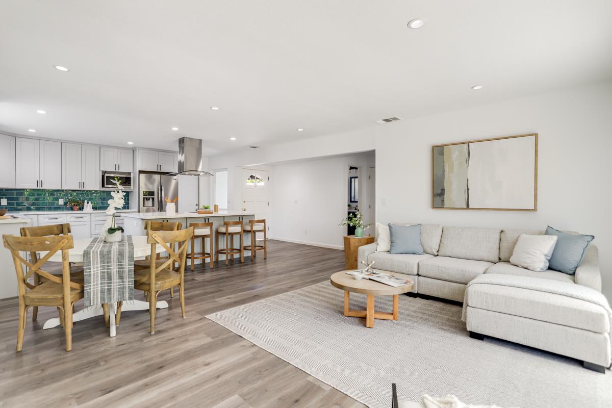 Detail Gallery Image 15 of 41 For 2560 Monroe St, Santa Clara,  CA 95051 - 3 Beds | 2 Baths