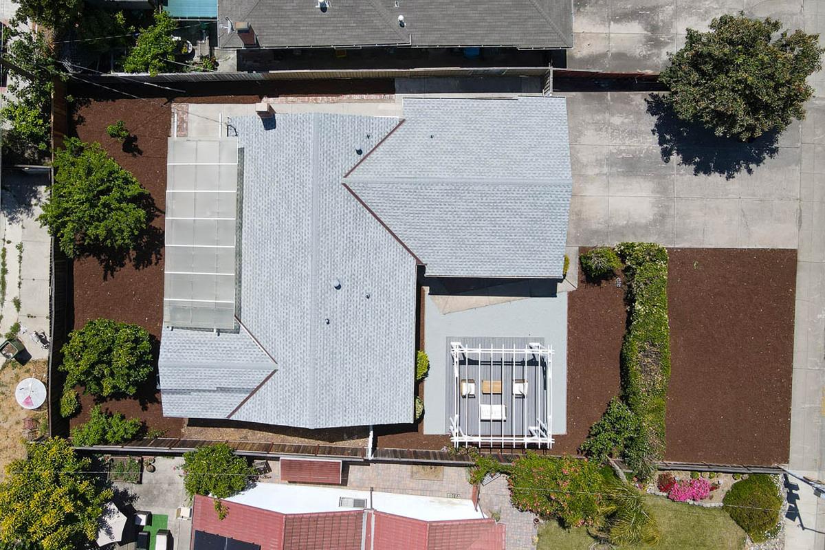 Detail Gallery Image 3 of 41 For 2560 Monroe St, Santa Clara,  CA 95051 - 3 Beds | 2 Baths