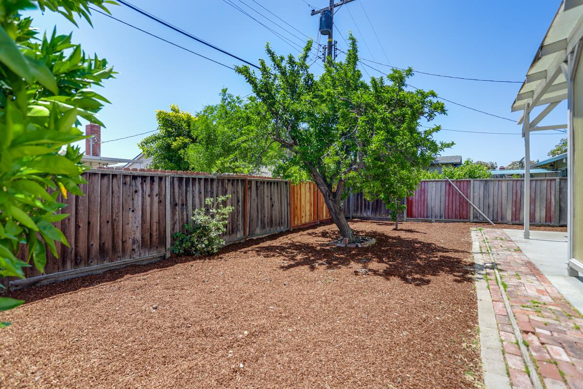 Detail Gallery Image 38 of 41 For 2560 Monroe St, Santa Clara,  CA 95051 - 3 Beds | 2 Baths
