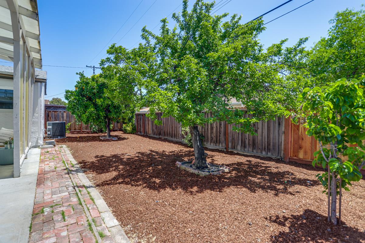Detail Gallery Image 40 of 41 For 2560 Monroe St, Santa Clara,  CA 95051 - 3 Beds | 2 Baths