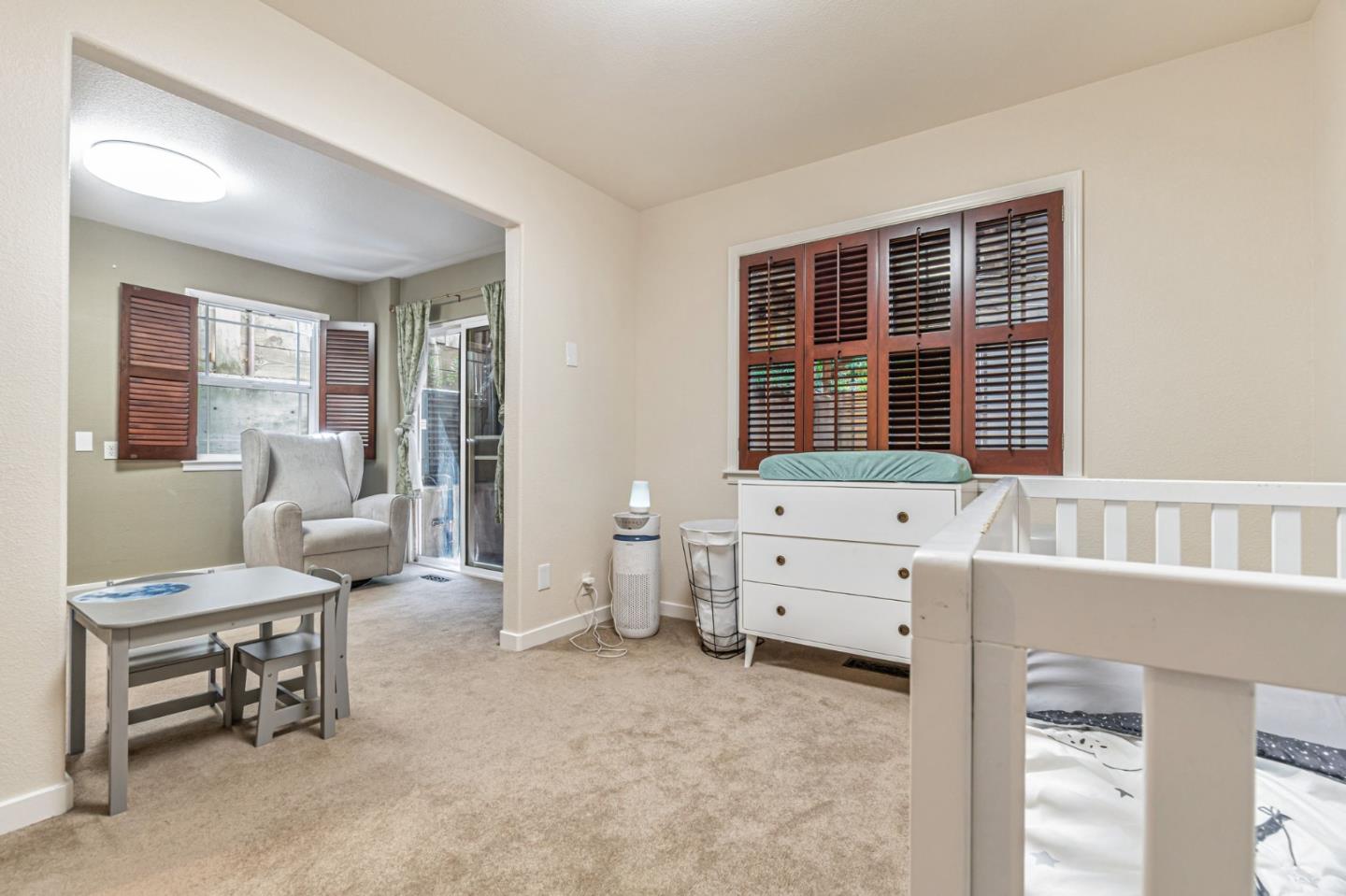 Detail Gallery Image 10 of 17 For 276 San Benito Rd, Brisbane,  CA 94005 - 3 Beds | 1/1 Baths