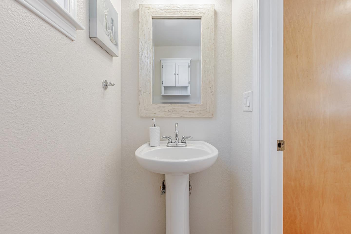 Detail Gallery Image 33 of 43 For 276 San Benito Rd, Brisbane,  CA 94005 - 3 Beds | 1/1 Baths