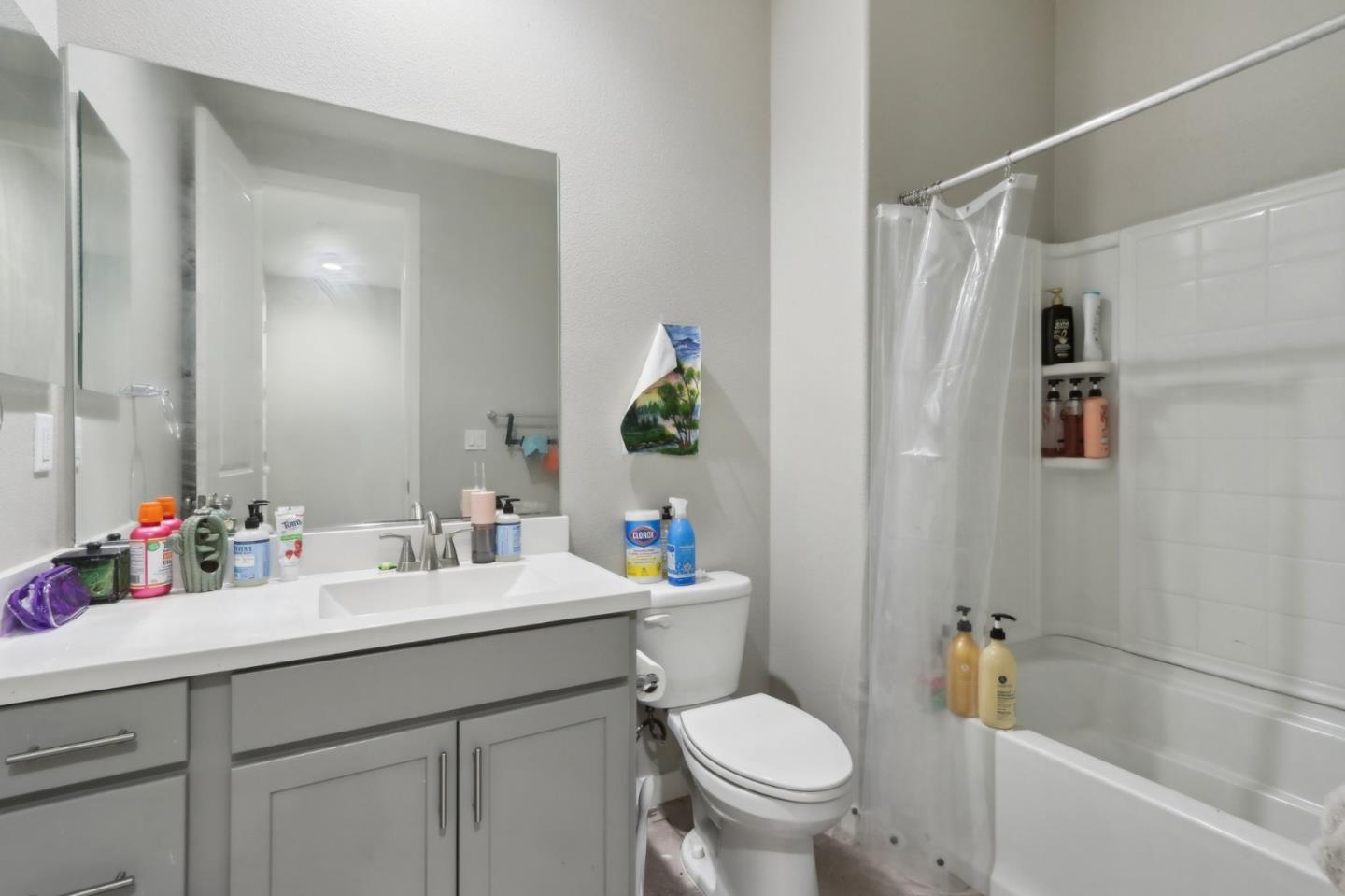 Detail Gallery Image 13 of 46 For 545 Shearwater St, Hollister,  CA 95023 - 3 Beds | 2/1 Baths