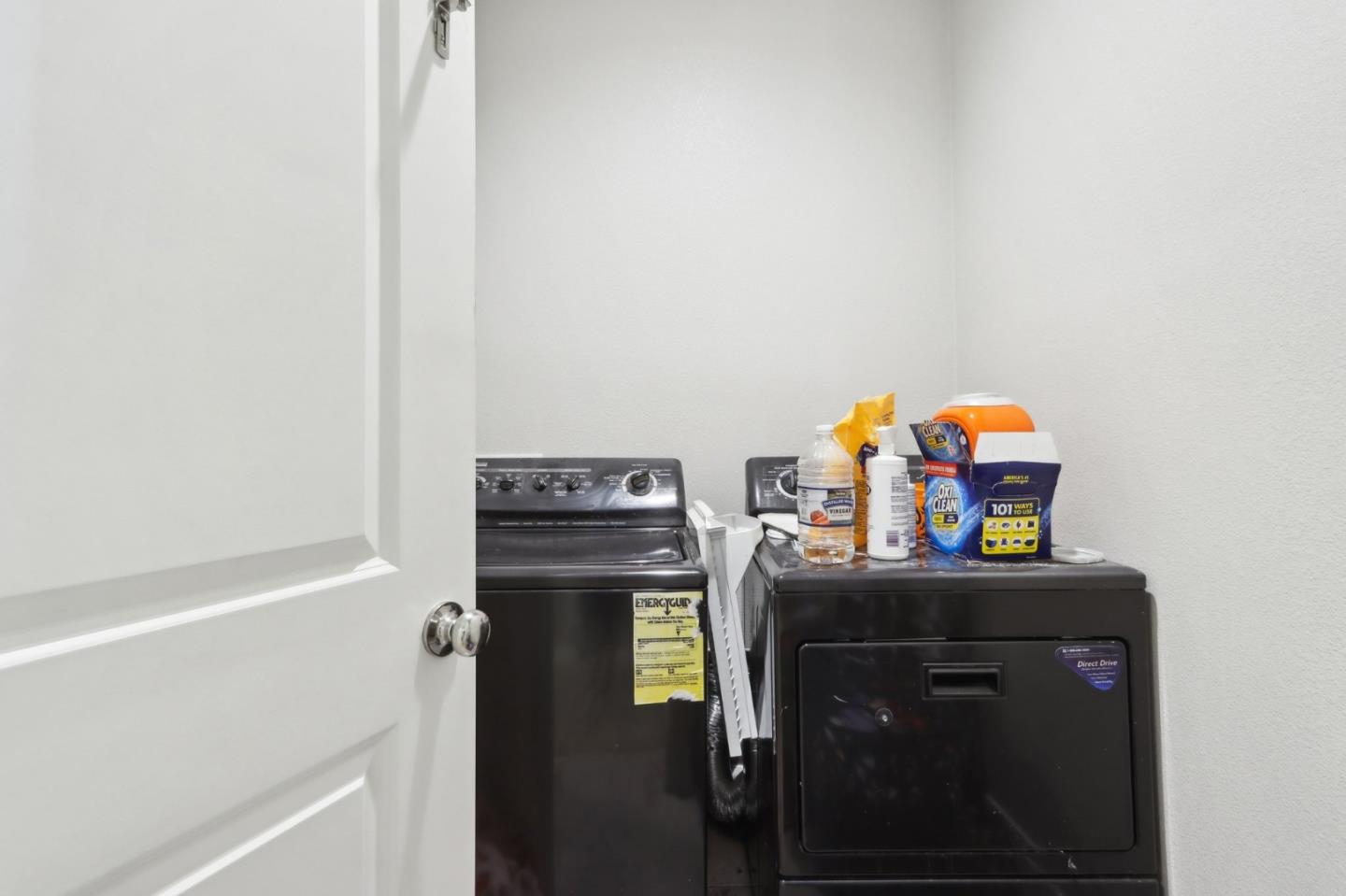Detail Gallery Image 17 of 46 For 545 Shearwater St, Hollister,  CA 95023 - 3 Beds | 2/1 Baths