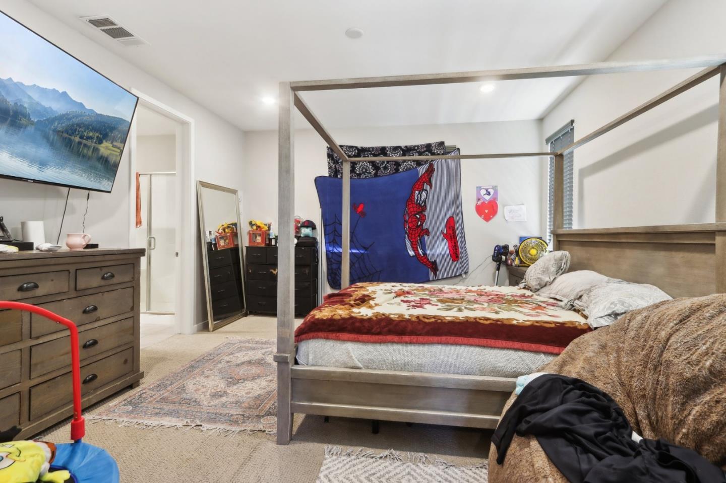 Detail Gallery Image 18 of 46 For 545 Shearwater St, Hollister,  CA 95023 - 3 Beds | 2/1 Baths