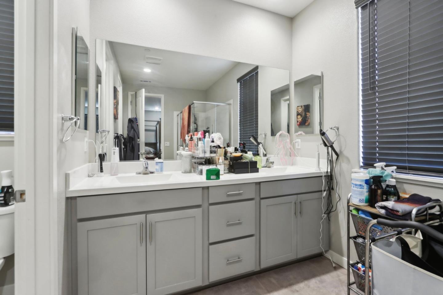 Detail Gallery Image 21 of 46 For 545 Shearwater St, Hollister,  CA 95023 - 3 Beds | 2/1 Baths
