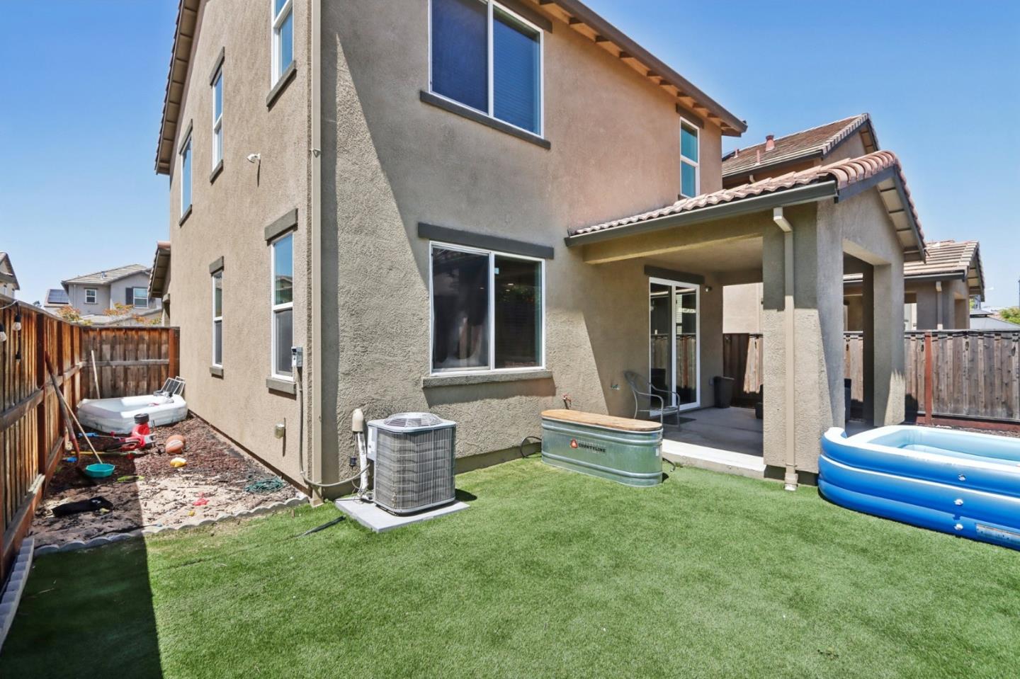 Detail Gallery Image 27 of 46 For 545 Shearwater St, Hollister,  CA 95023 - 3 Beds | 2/1 Baths