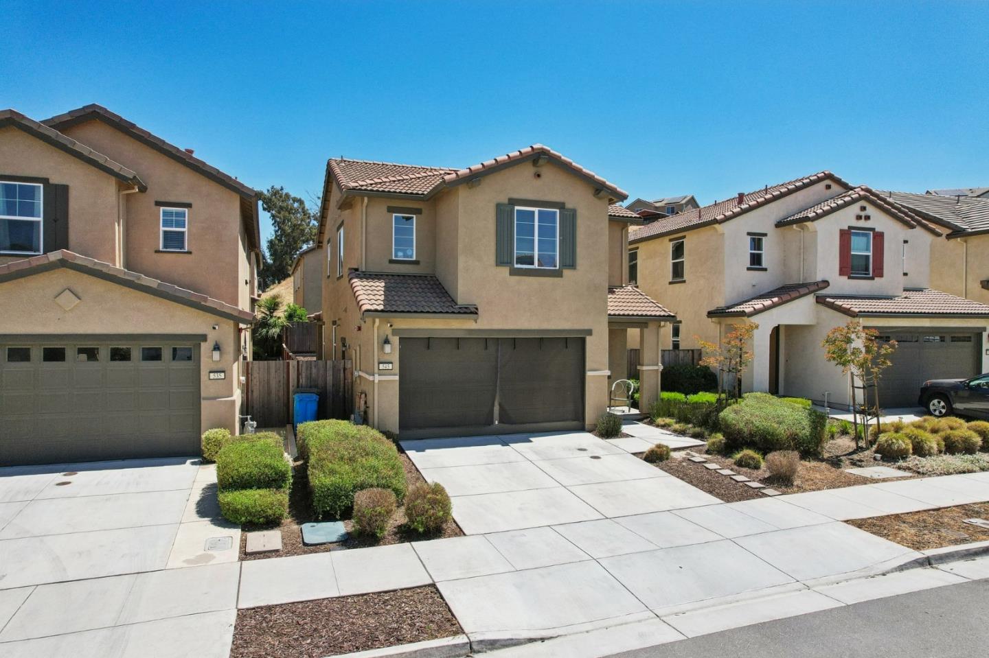 Detail Gallery Image 32 of 46 For 545 Shearwater St, Hollister,  CA 95023 - 3 Beds | 2/1 Baths