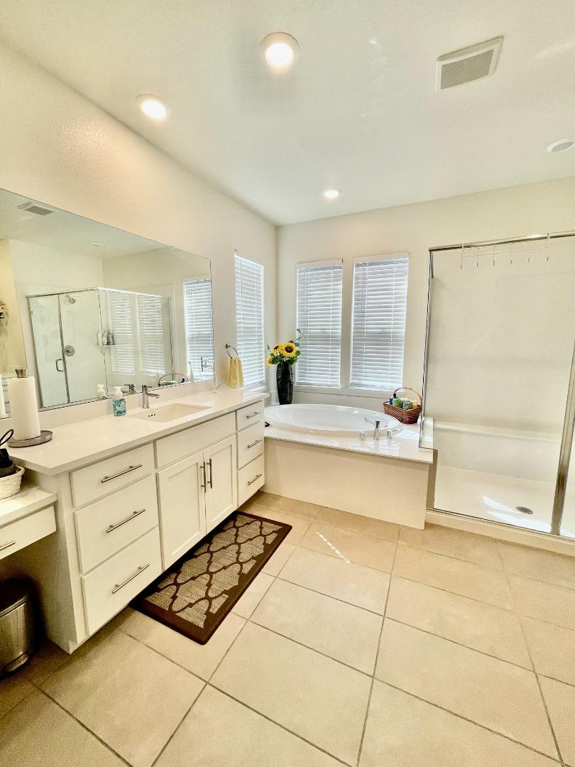 Detail Gallery Image 17 of 22 For 2532 Azalea Ave, Tracy,  CA 95376 - 4 Beds | 3 Baths