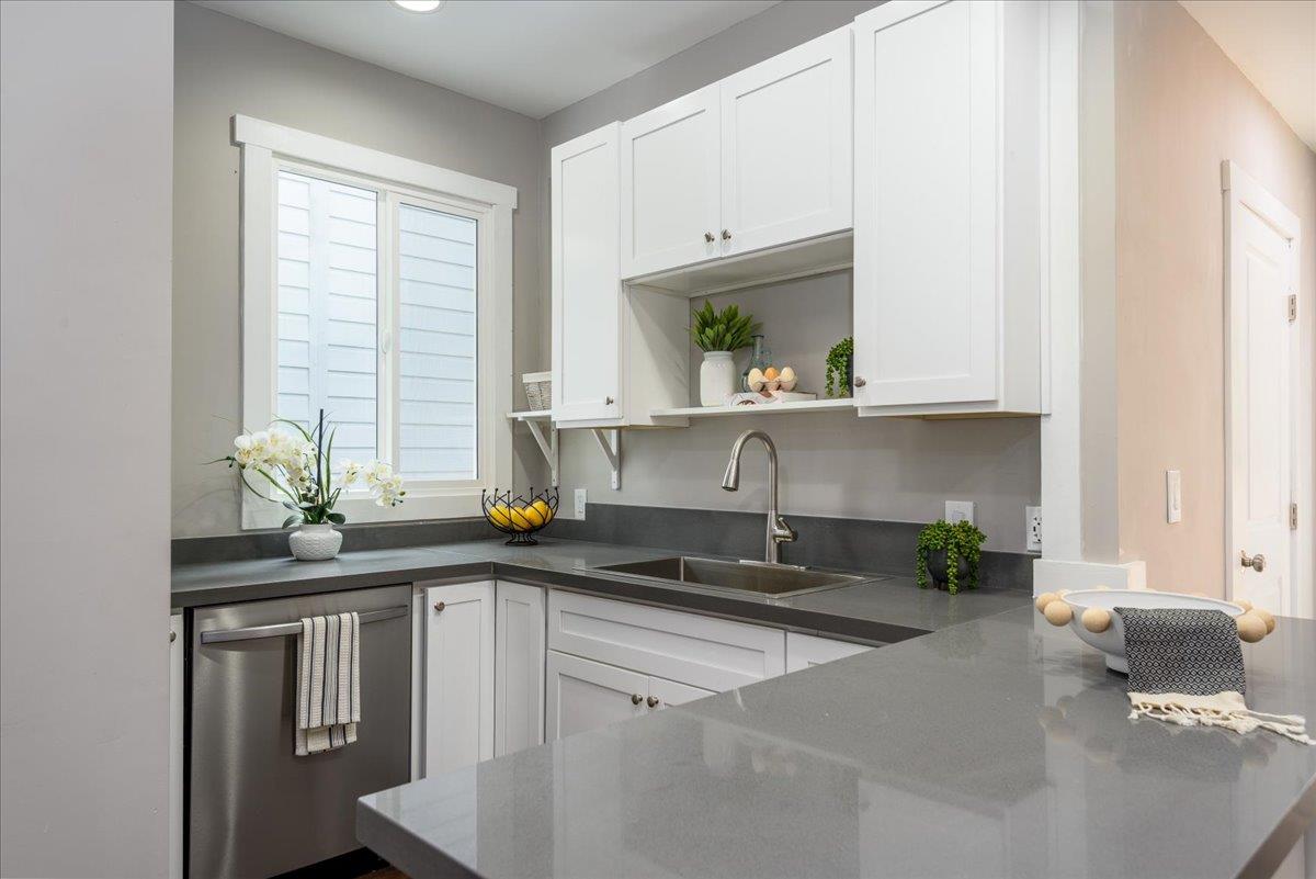 Detail Gallery Image 9 of 34 For 551 5th Ave, San Francisco,  CA 94118 - 5 Beds | 3 Baths