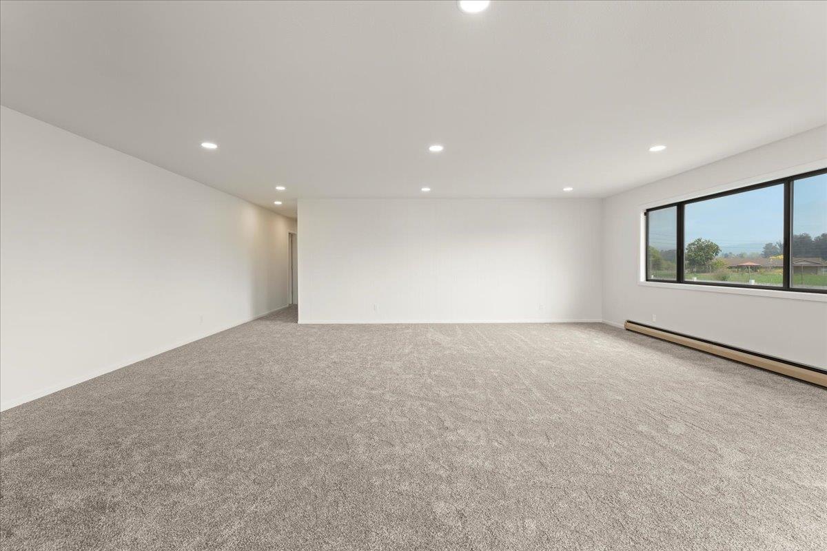 Detail Gallery Image 14 of 44 For 101 Cowles Rd, Watsonville,  CA 95076 - 3 Beds | 2/1 Baths