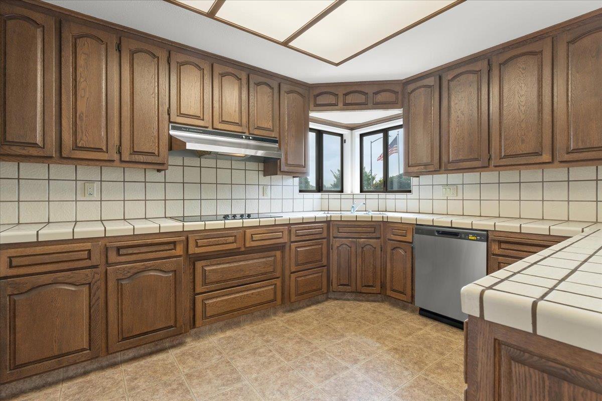 Detail Gallery Image 22 of 44 For 101 Cowles Rd, Watsonville,  CA 95076 - 3 Beds | 2/1 Baths