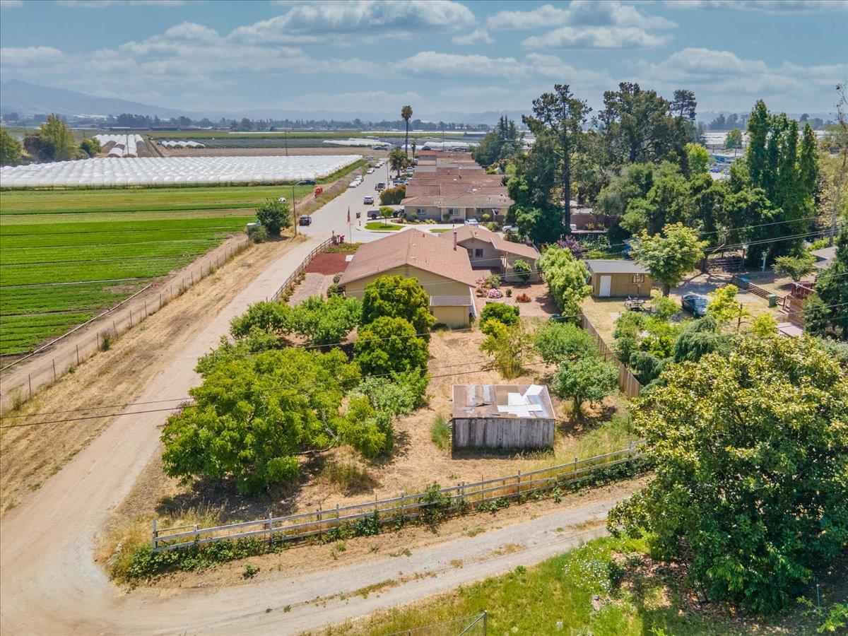Detail Gallery Image 40 of 44 For 101 Cowles Rd, Watsonville,  CA 95076 - 3 Beds | 2/1 Baths
