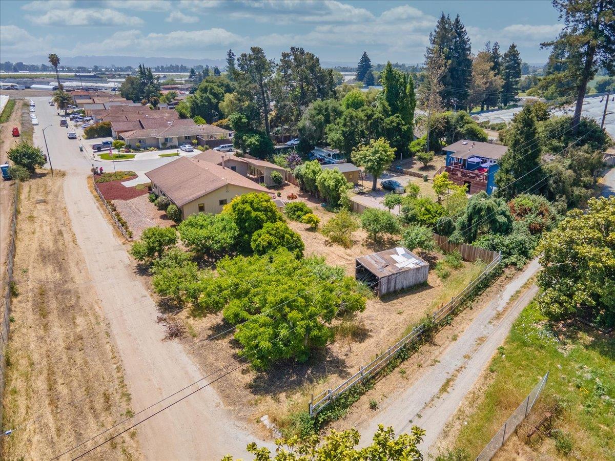 Detail Gallery Image 41 of 44 For 101 Cowles Rd, Watsonville,  CA 95076 - 3 Beds | 2/1 Baths