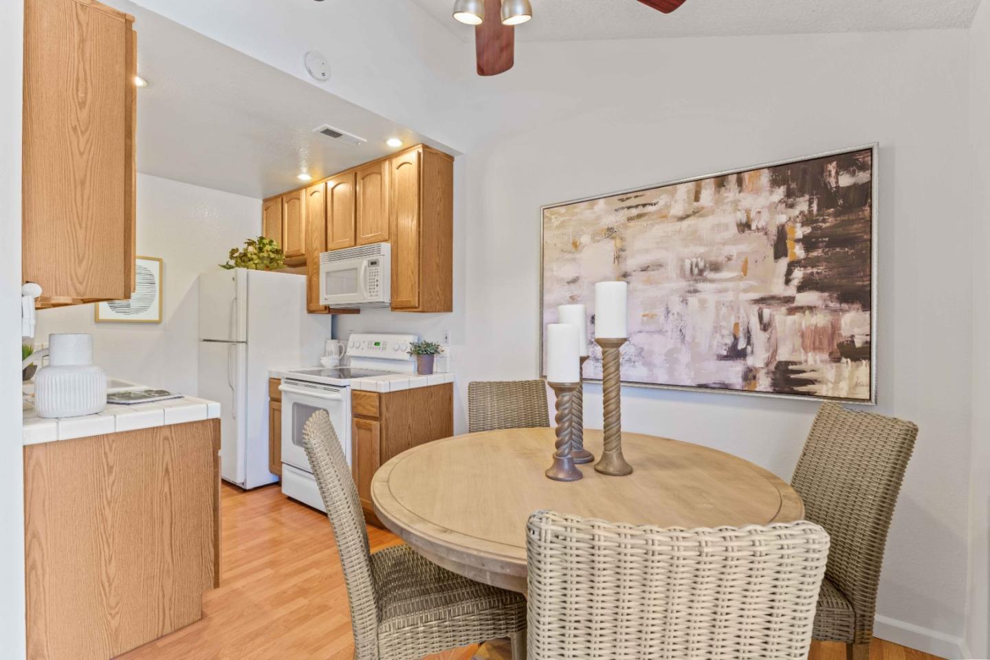 Detail Gallery Image 5 of 18 For 5536 Makati Cir, San Jose,  CA 95123 - 1 Beds | 1 Baths