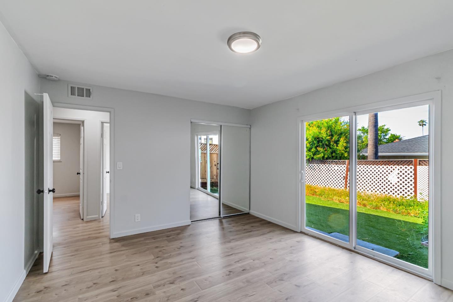 Detail Gallery Image 13 of 35 For 1995 Sumatra Ave, San Jose,  CA 95122 - 4 Beds | 3 Baths
