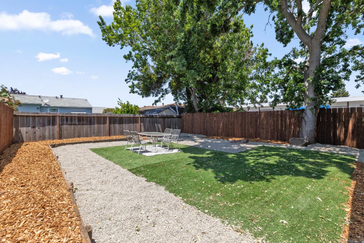 Detail Gallery Image 19 of 21 For 771 4th Ave, Redwood City,  CA 94063 - 3 Beds | 1/1 Baths