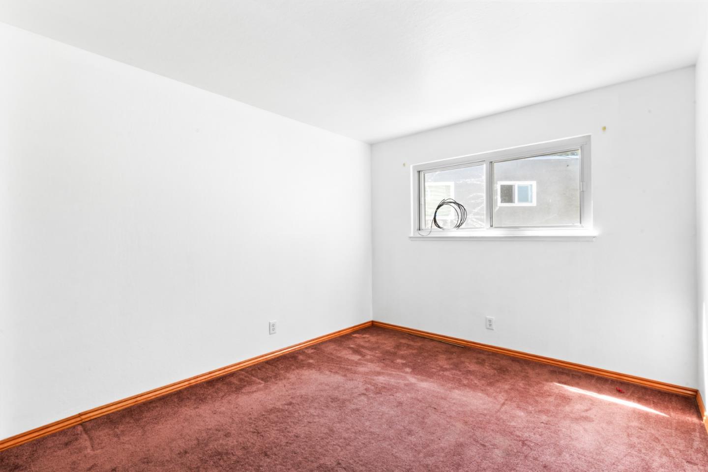 Detail Gallery Image 15 of 46 For 27 John Glenn Cir, Daly City,  CA 94015 - 5 Beds | 3 Baths