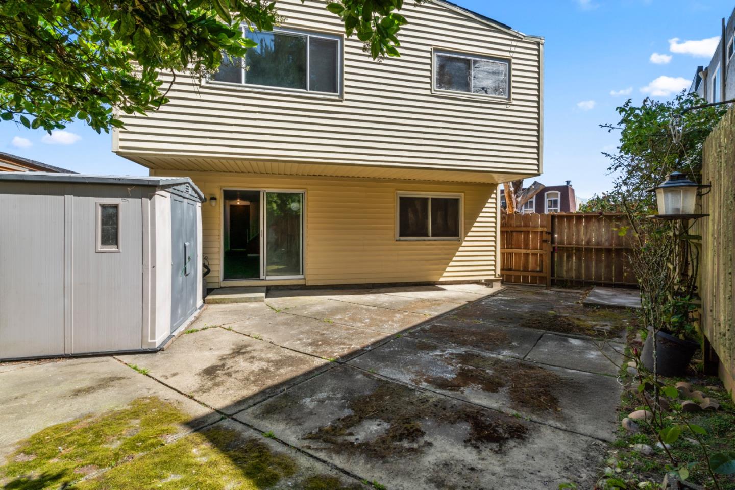 Detail Gallery Image 27 of 46 For 27 John Glenn Cir, Daly City,  CA 94015 - 5 Beds | 3 Baths