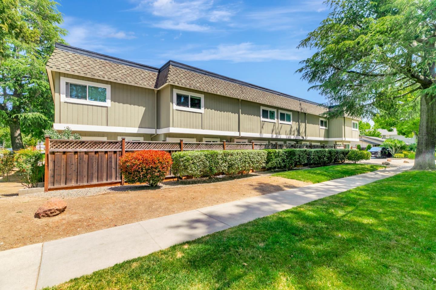 Detail Gallery Image 4 of 25 For 240 Union Ave, Campbell,  CA 95008 - – Beds | – Baths