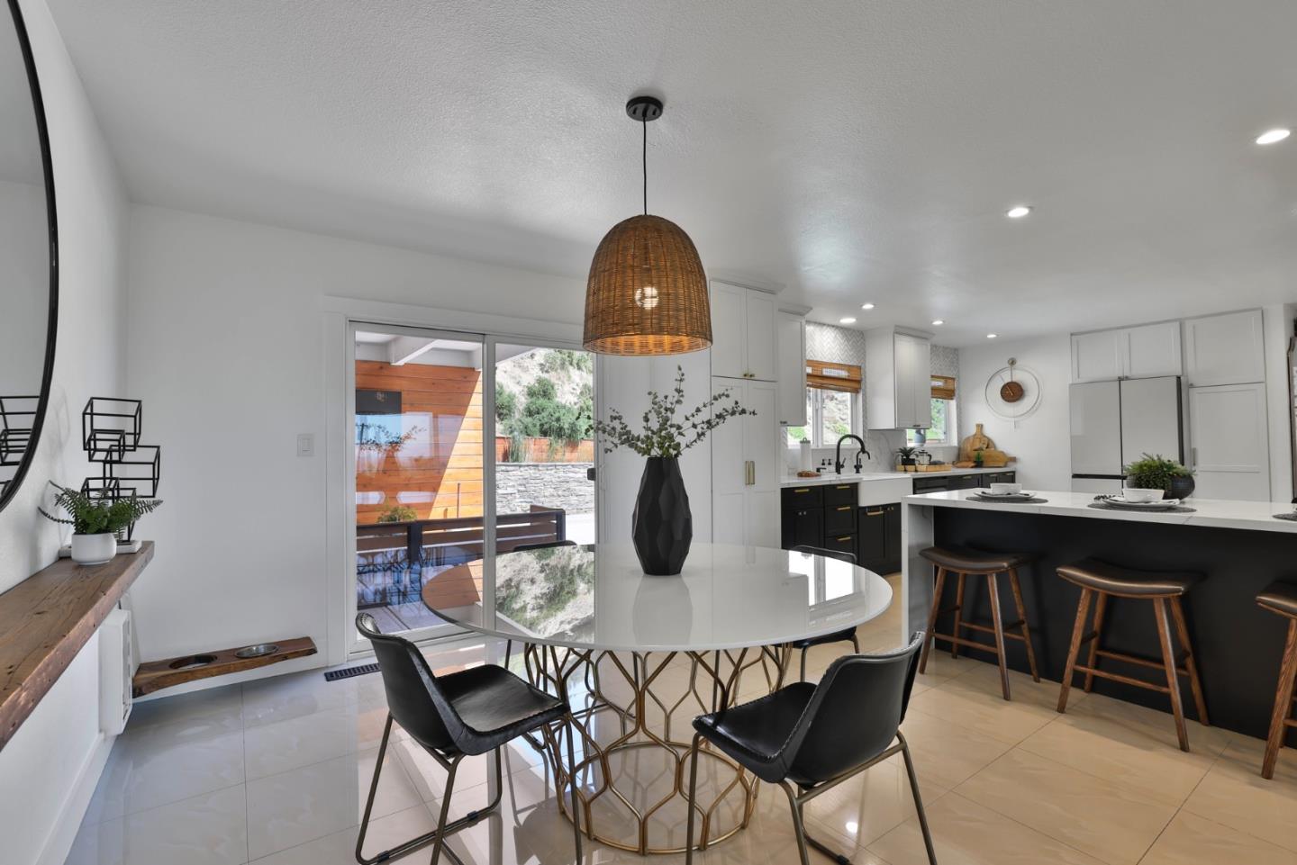 Detail Gallery Image 12 of 76 For 950 Macduff Ct, San Jose,  CA 95127 - 5 Beds | 3/1 Baths