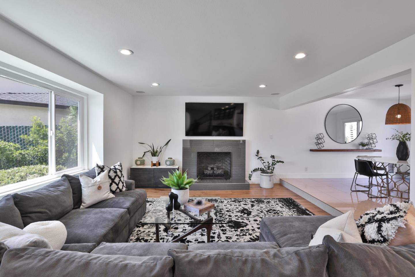 Detail Gallery Image 14 of 76 For 950 Macduff Ct, San Jose,  CA 95127 - 5 Beds | 3/1 Baths