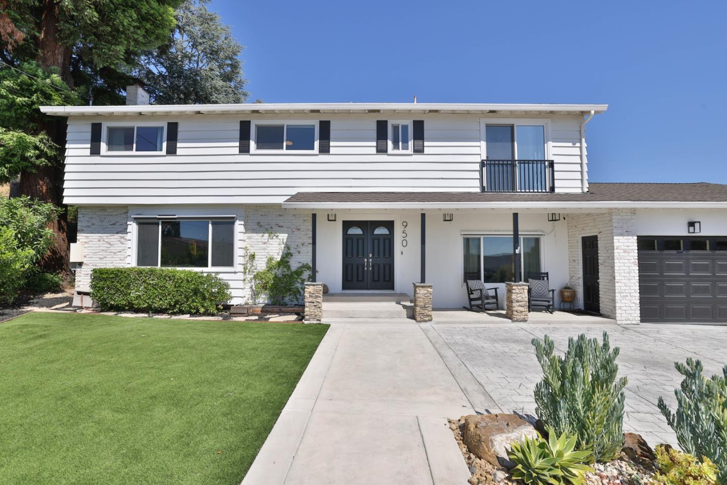 Detail Gallery Image 2 of 76 For 950 Macduff Ct, San Jose,  CA 95127 - 5 Beds | 3/1 Baths