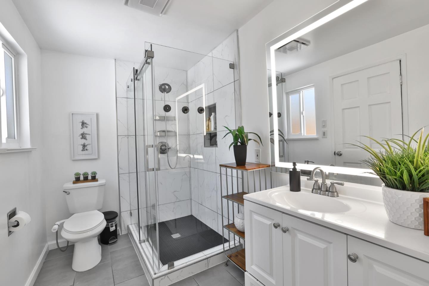 Detail Gallery Image 31 of 76 For 950 Macduff Ct, San Jose,  CA 95127 - 5 Beds | 3/1 Baths