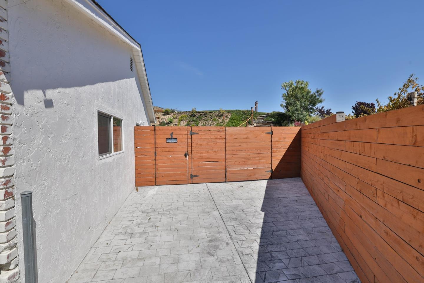 Detail Gallery Image 51 of 76 For 950 Macduff Ct, San Jose,  CA 95127 - 5 Beds | 3/1 Baths