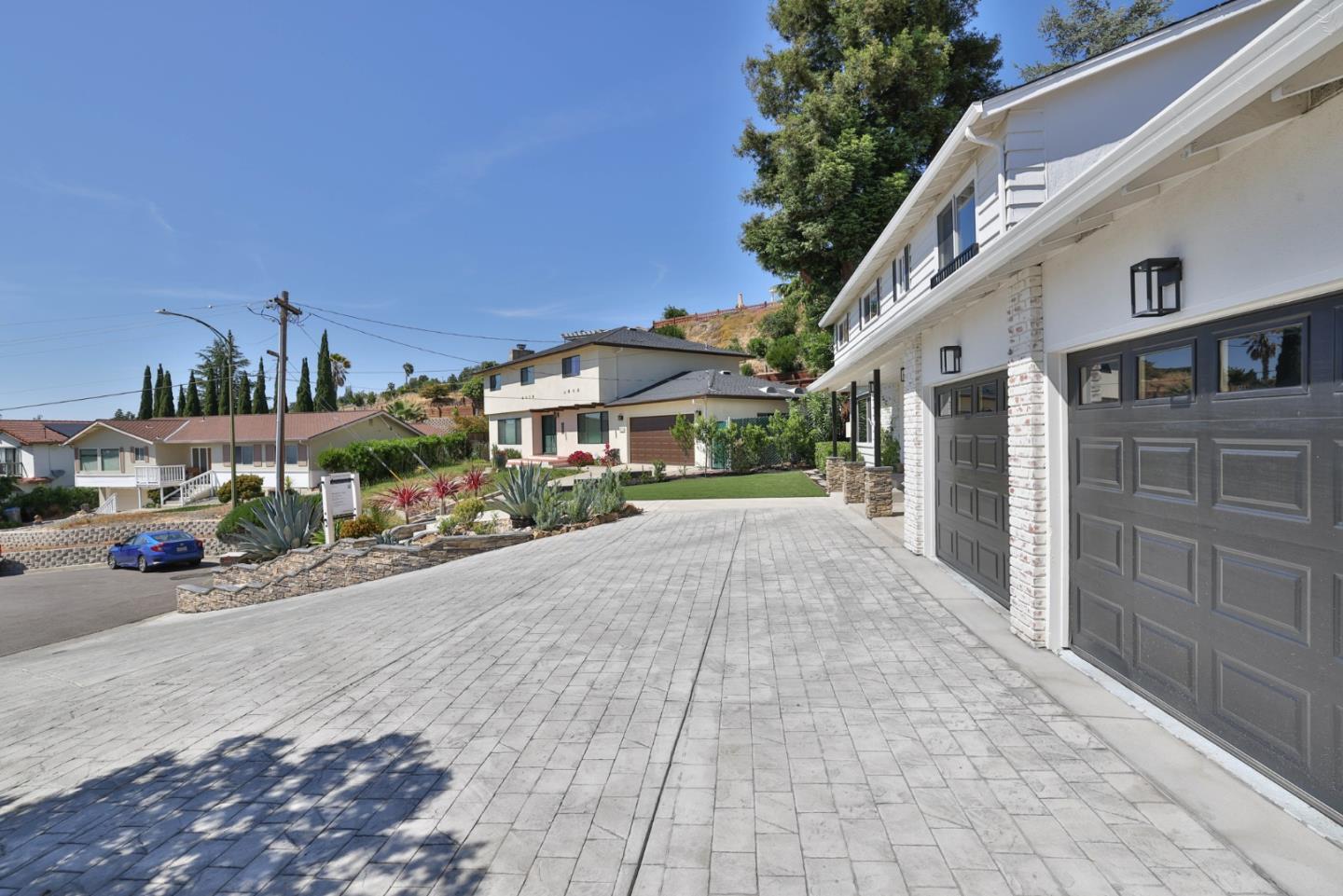 Detail Gallery Image 54 of 76 For 950 Macduff Ct, San Jose,  CA 95127 - 5 Beds | 3/1 Baths