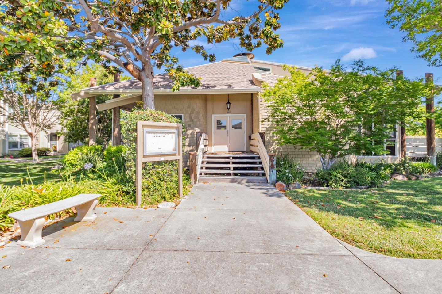 Detail Gallery Image 21 of 68 For 2398 Shoreside Ct, Santa Clara,  CA 95054 - 3 Beds | 2 Baths