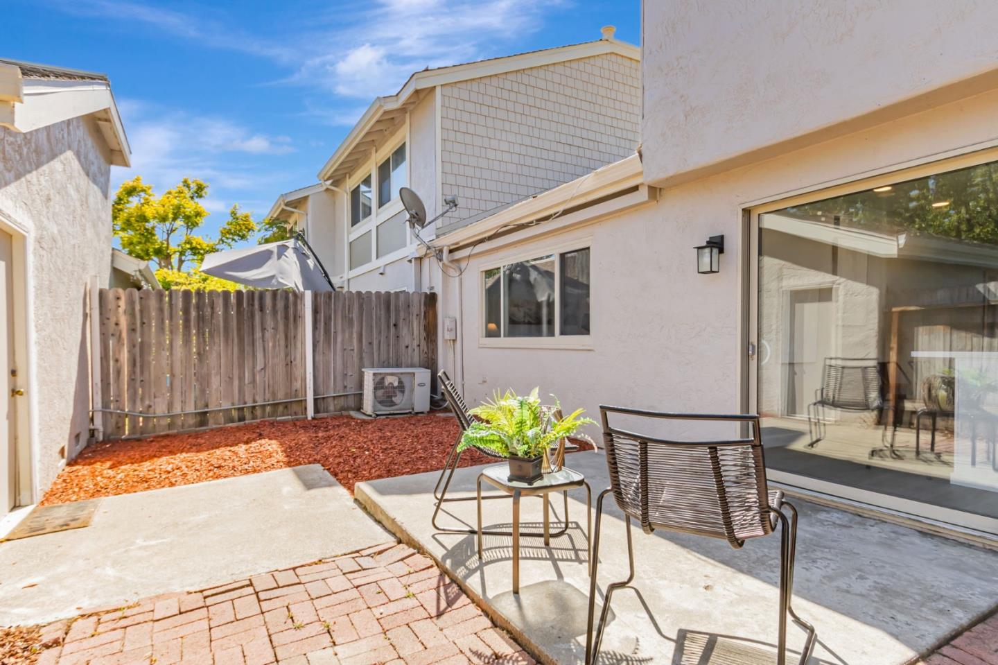 Detail Gallery Image 9 of 68 For 2398 Shoreside Ct, Santa Clara,  CA 95054 - 3 Beds | 2 Baths