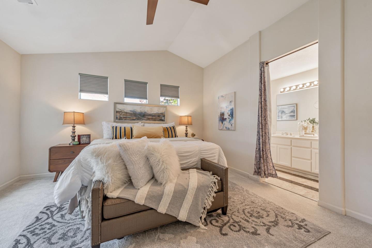 Detail Gallery Image 27 of 41 For 1992 Wayne Cir, San Jose,  CA 95131 - 3 Beds | 2/1 Baths