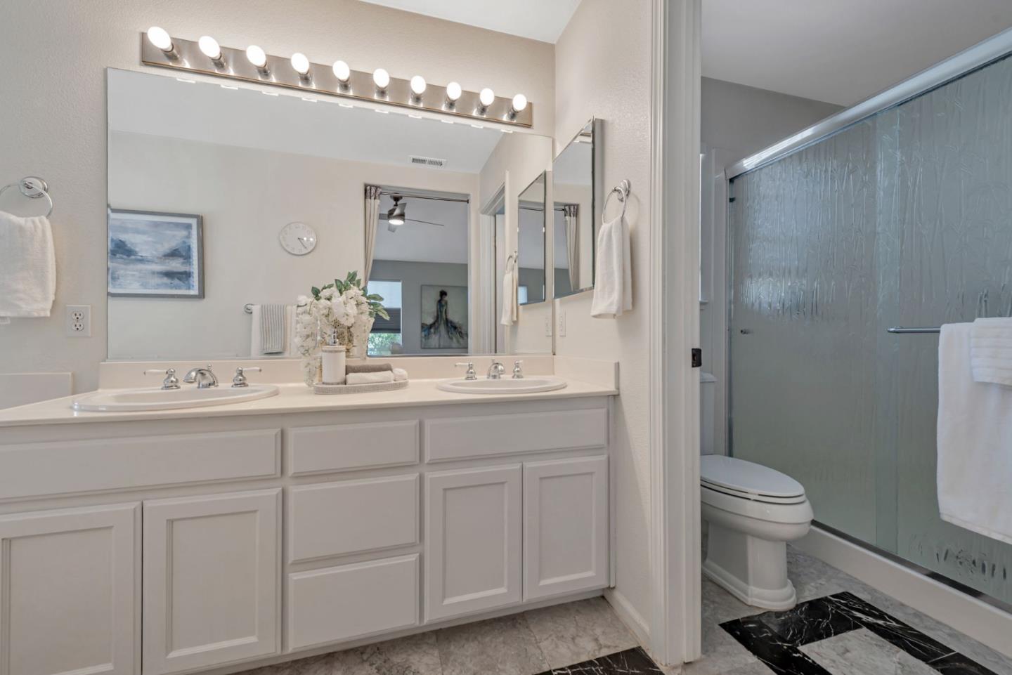 Detail Gallery Image 30 of 41 For 1992 Wayne Cir, San Jose,  CA 95131 - 3 Beds | 2/1 Baths