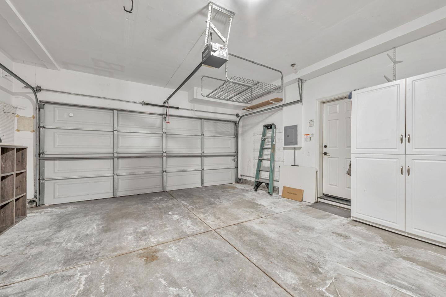 Detail Gallery Image 38 of 41 For 1992 Wayne Cir, San Jose,  CA 95131 - 3 Beds | 2/1 Baths