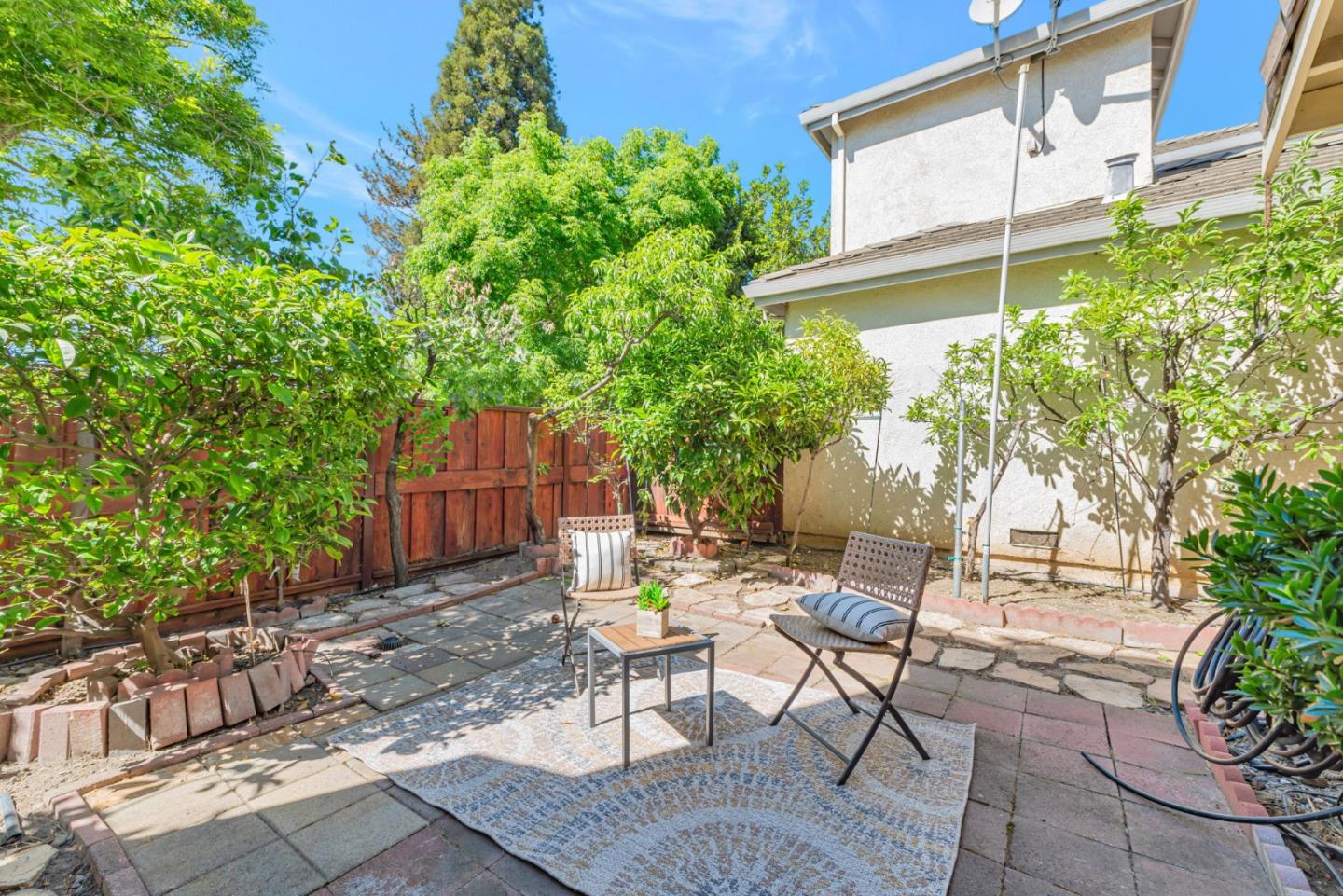 Detail Gallery Image 40 of 41 For 1992 Wayne Cir, San Jose,  CA 95131 - 3 Beds | 2/1 Baths