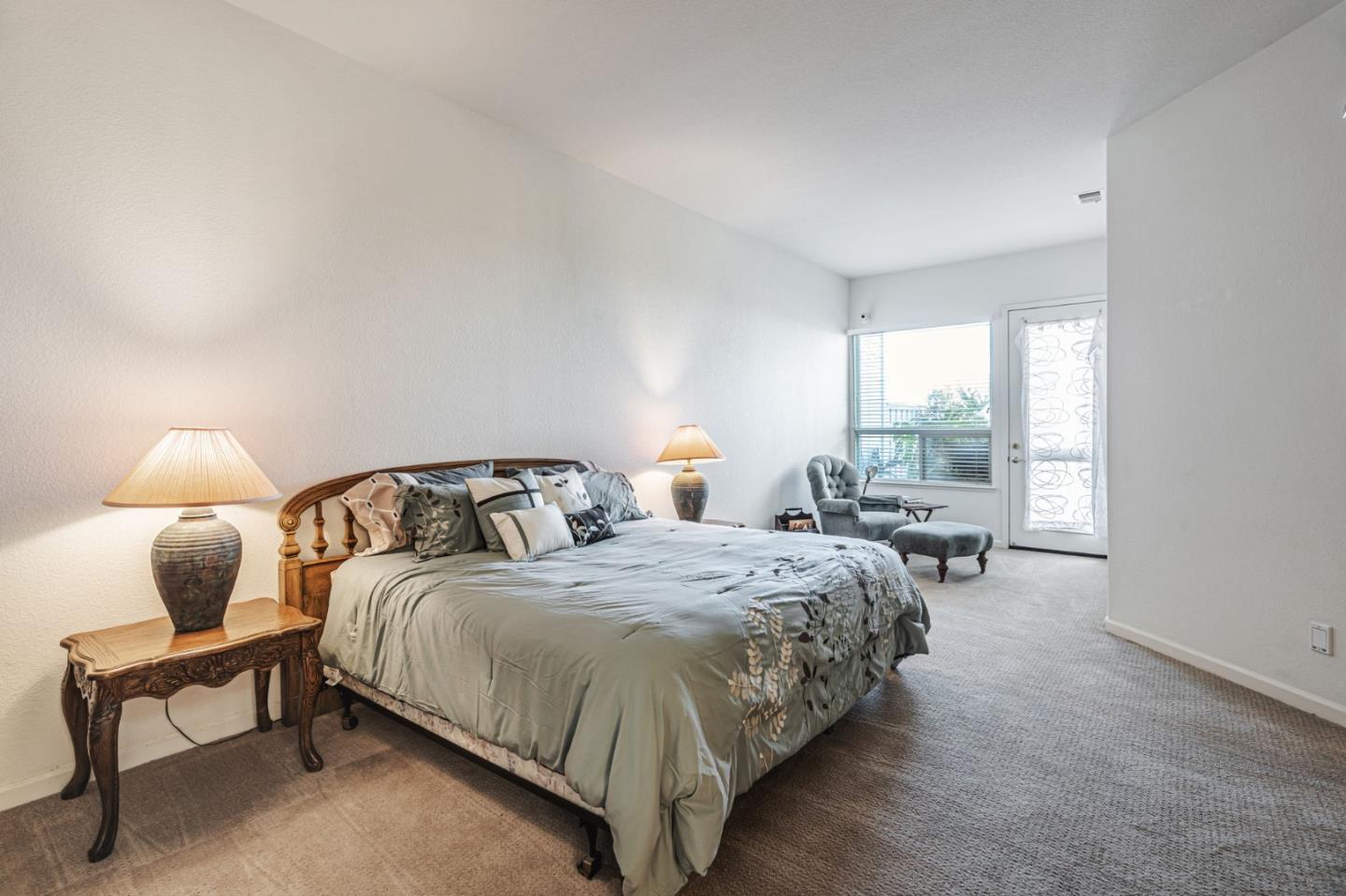 Detail Gallery Image 23 of 49 For 9042 Village View Loop, San Jose,  CA 95135 - 2 Beds | 2/1 Baths