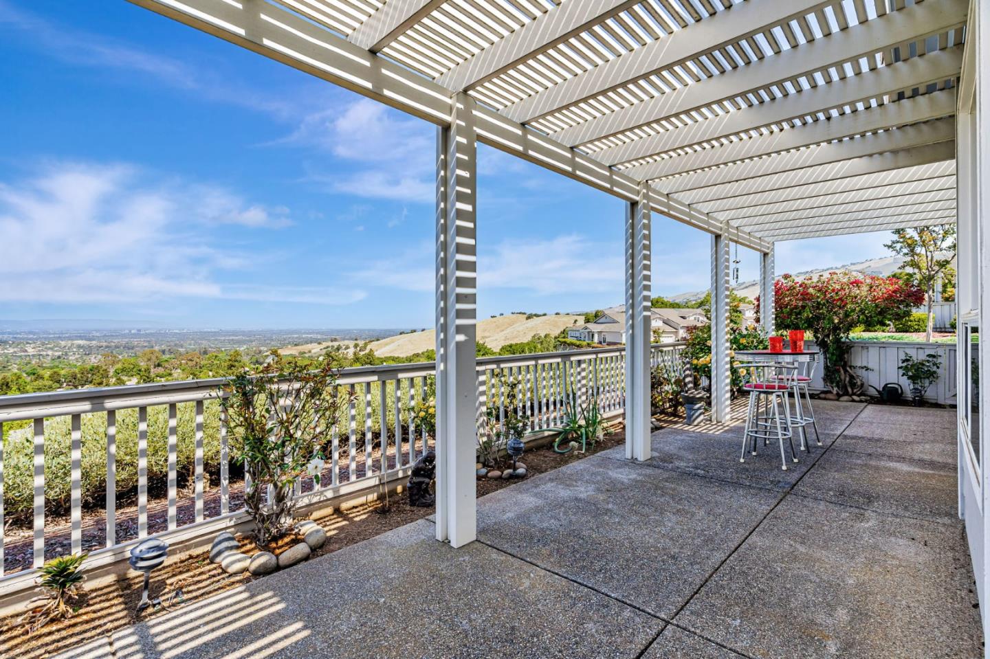 Detail Gallery Image 34 of 49 For 9042 Village View Loop, San Jose,  CA 95135 - 2 Beds | 2/1 Baths