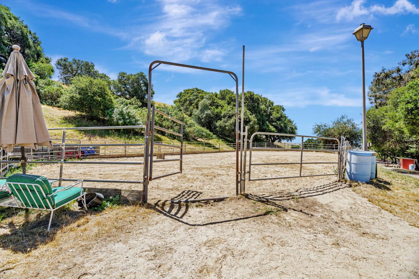 Detail Gallery Image 38 of 49 For 9042 Village View Loop, San Jose,  CA 95135 - 2 Beds | 2/1 Baths