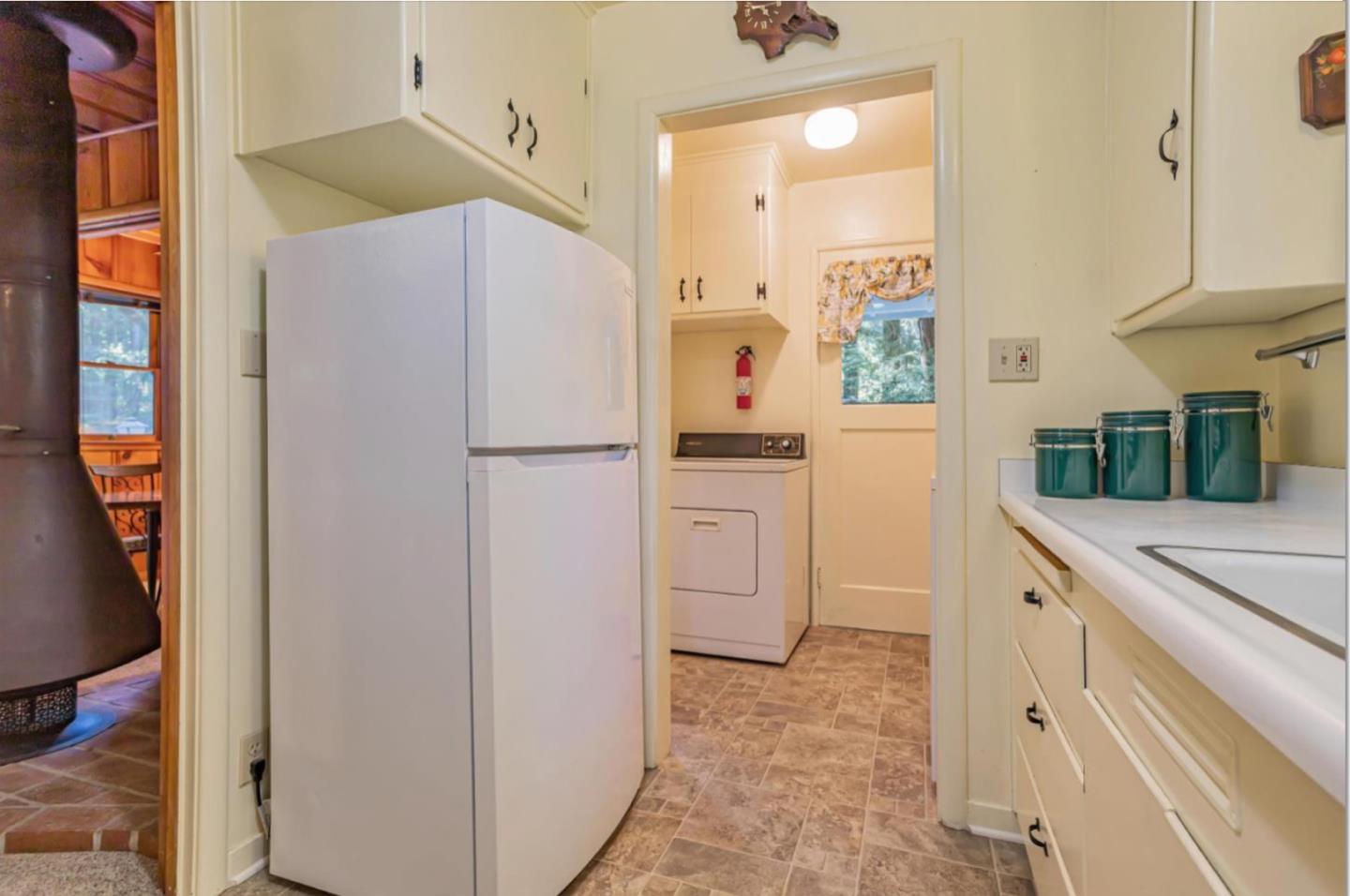 Detail Gallery Image 16 of 35 For 17290 Big Basin Way, Boulder Creek,  CA 95006 - 1 Beds | 1/1 Baths