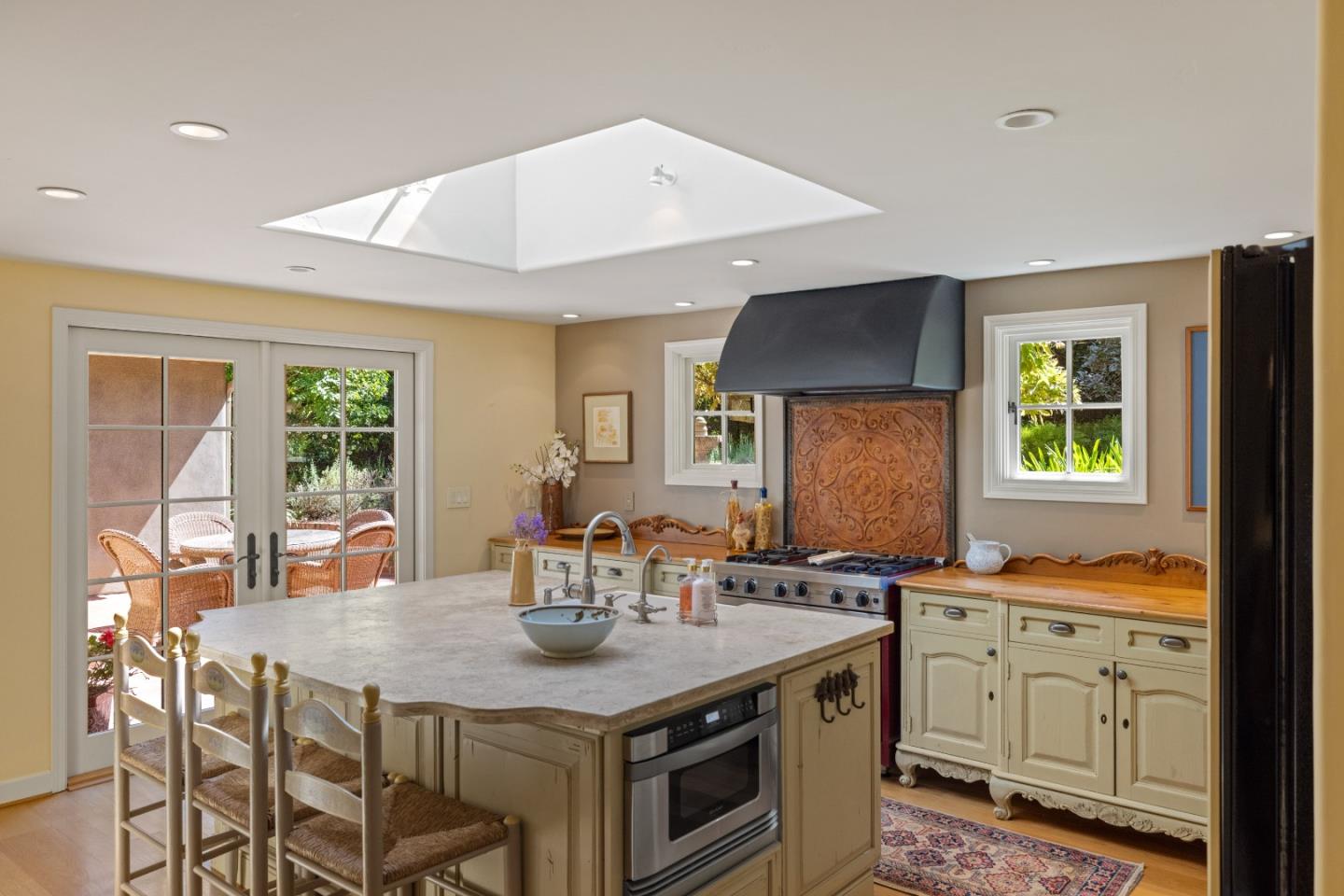 Detail Gallery Image 16 of 52 For 24320 San Pedro Ln, Carmel,  CA 93923 - 3 Beds | 2 Baths