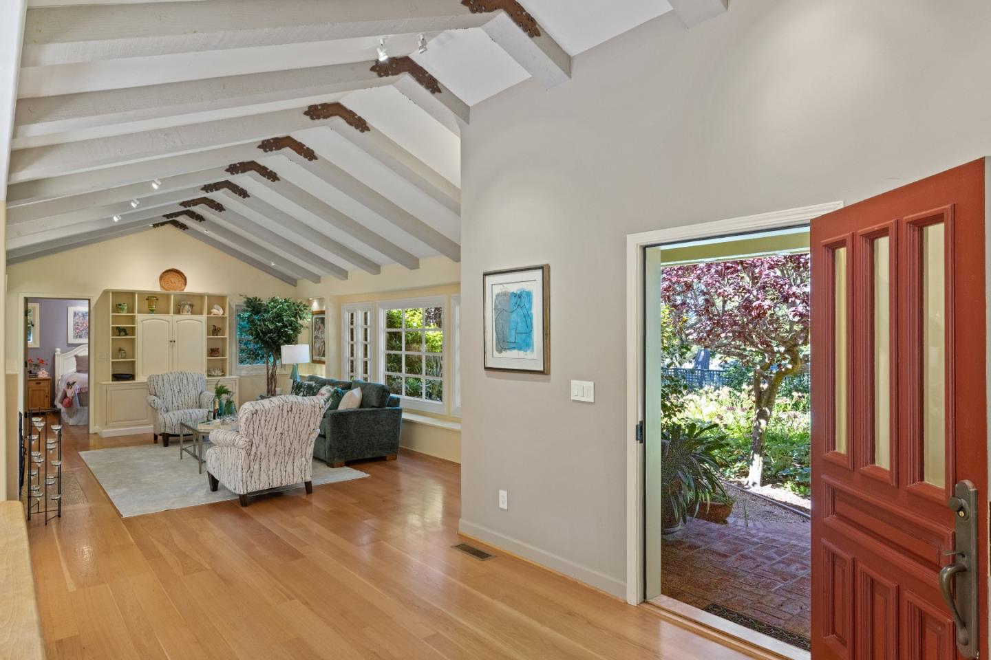 Detail Gallery Image 7 of 52 For 24320 San Pedro Ln, Carmel,  CA 93923 - 3 Beds | 2 Baths