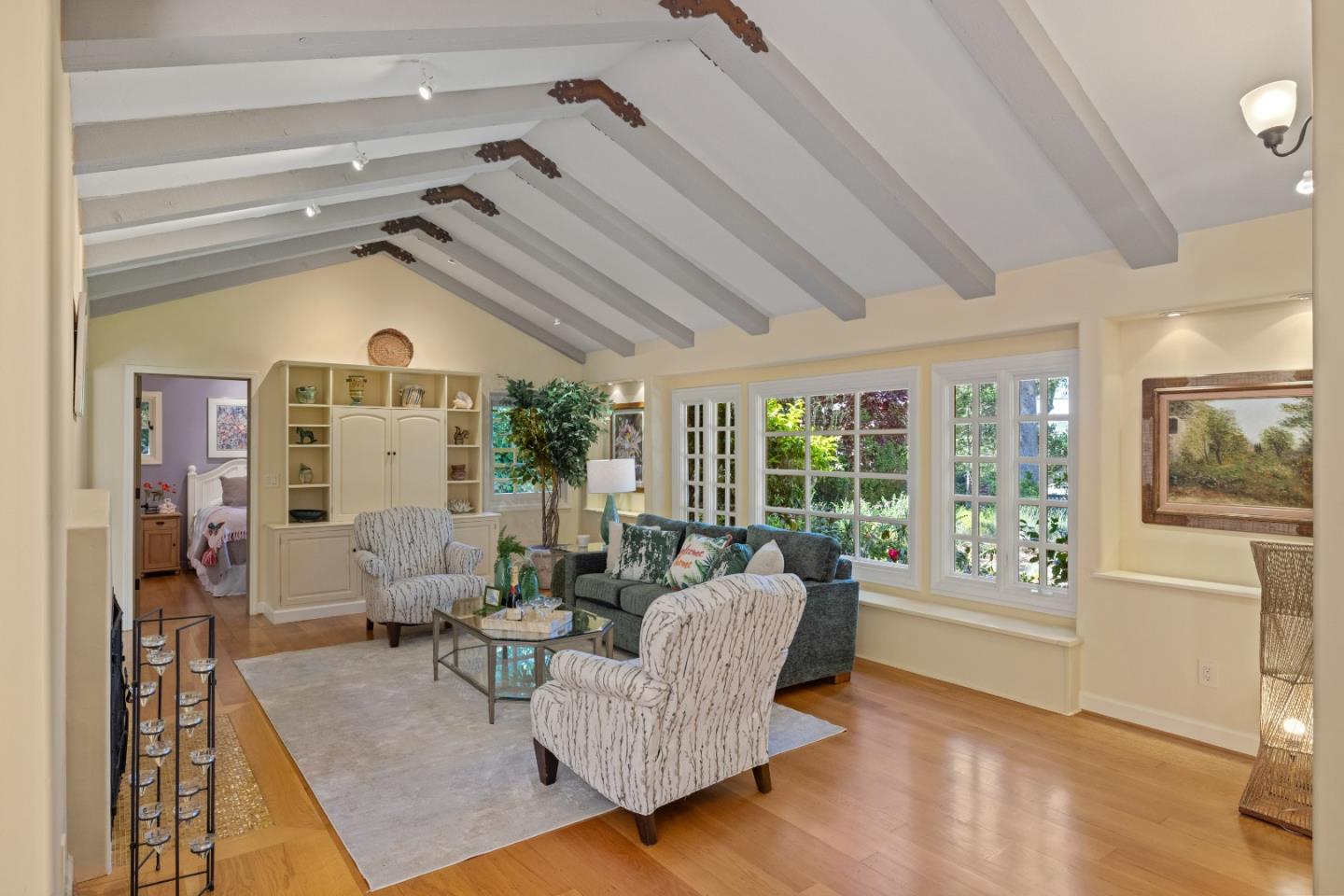 Detail Gallery Image 8 of 52 For 24320 San Pedro Ln, Carmel,  CA 93923 - 3 Beds | 2 Baths