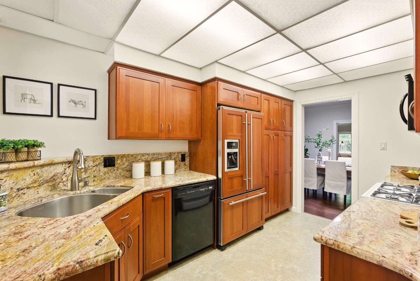 Detail Gallery Image 17 of 55 For 435 Edgewood Rd, Redwood City,  CA 94062 - 3 Beds | 2 Baths