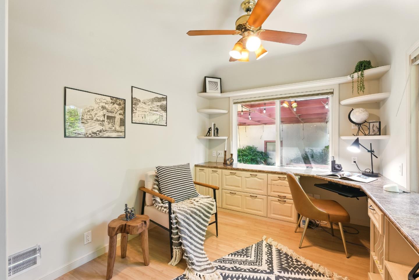 Detail Gallery Image 23 of 55 For 435 Edgewood Rd, Redwood City,  CA 94062 - 3 Beds | 2 Baths