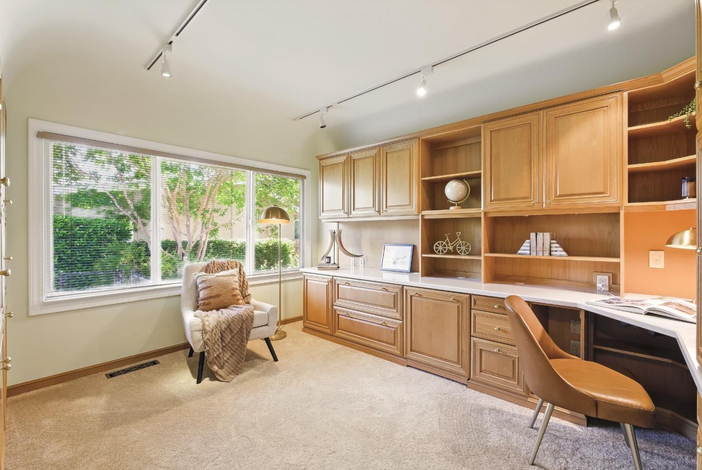 Detail Gallery Image 24 of 55 For 435 Edgewood Rd, Redwood City,  CA 94062 - 3 Beds | 2 Baths