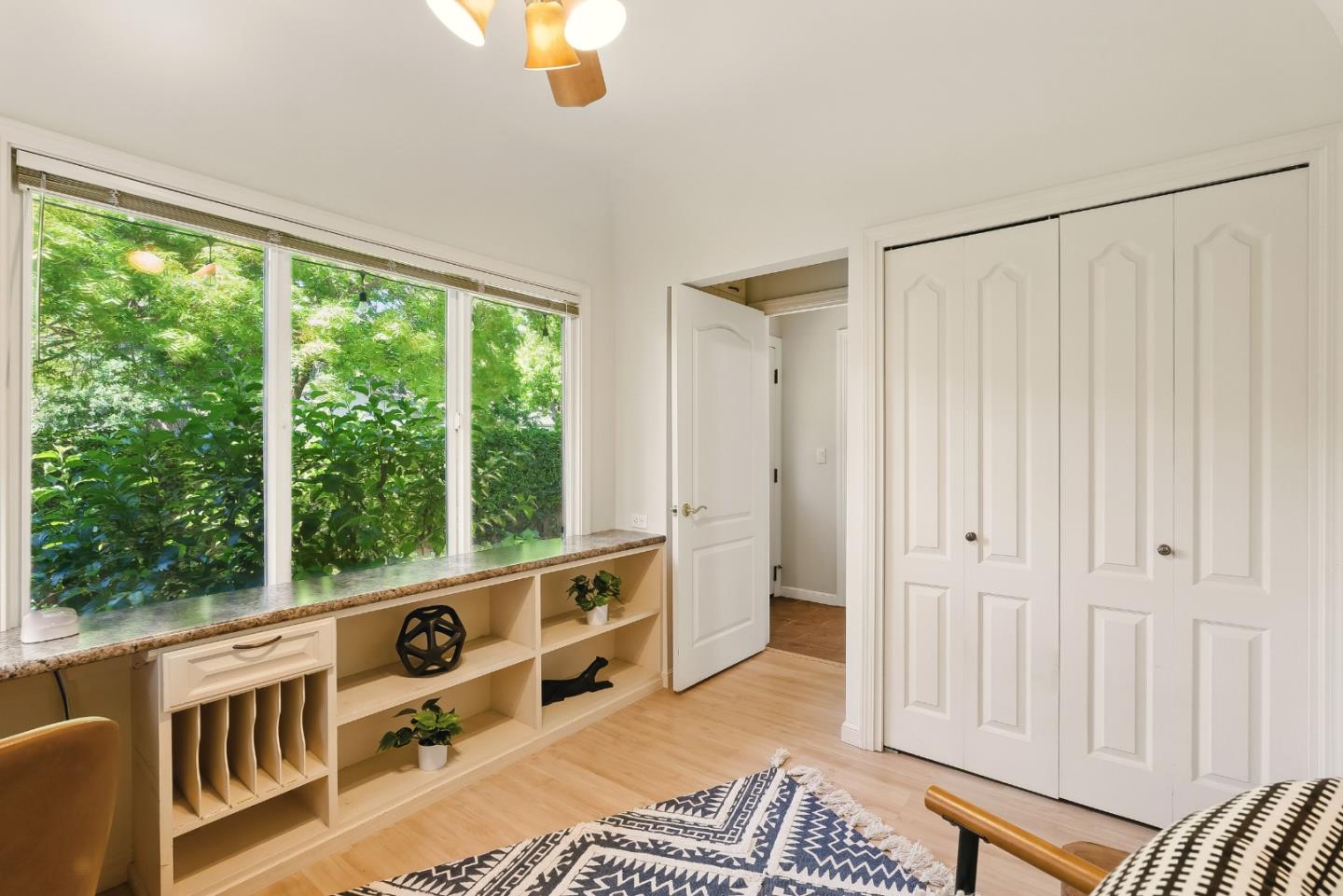 Detail Gallery Image 25 of 55 For 435 Edgewood Rd, Redwood City,  CA 94062 - 3 Beds | 2 Baths